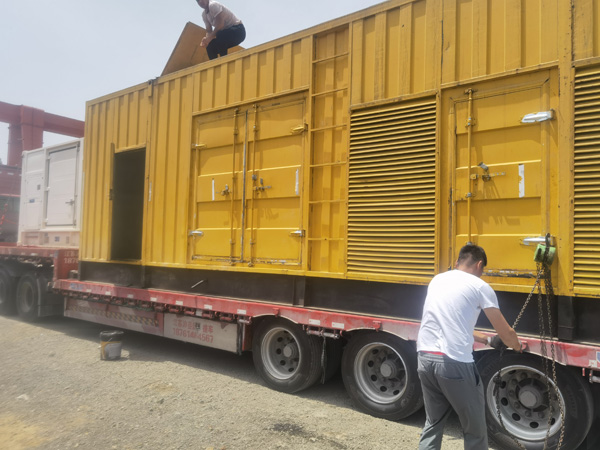 开远除了负载情况和发动机维护，还有哪些因素会影响 200kw 柴油发电机的油耗？